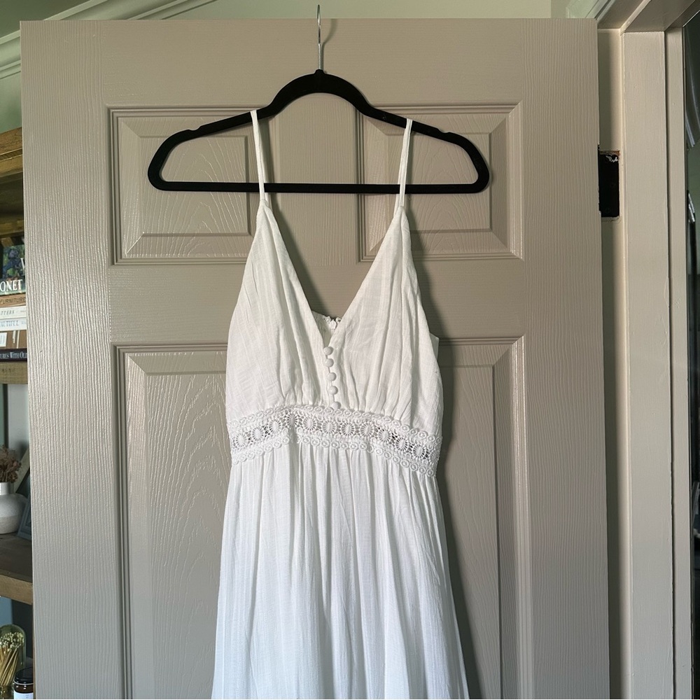 3/$30 Lulus White Crochet Detailed Maxi Dress